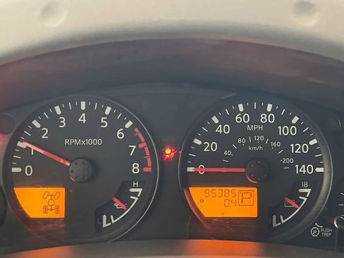 Used 2017 Nissan Frontier SV image 15