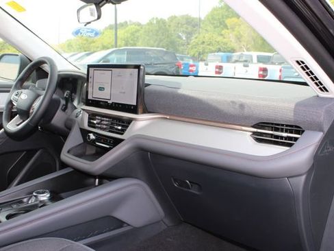 New 2026 Ford Explorer Active RWD image 8