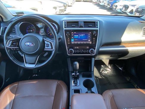 Used 2019 Subaru Outback 3.6R Touring w/ Popular Package #3A image 10