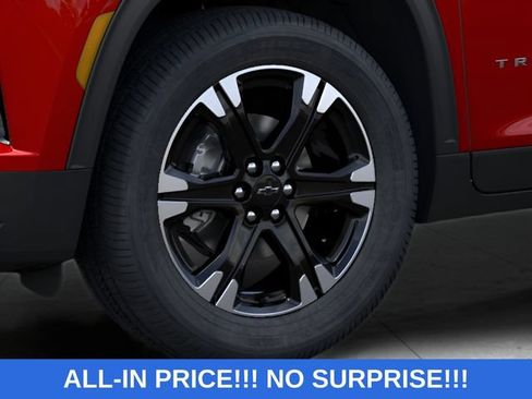 New 2027 Chevrolet Traverse LT w/ Sun and Wheel Package FWD image 19