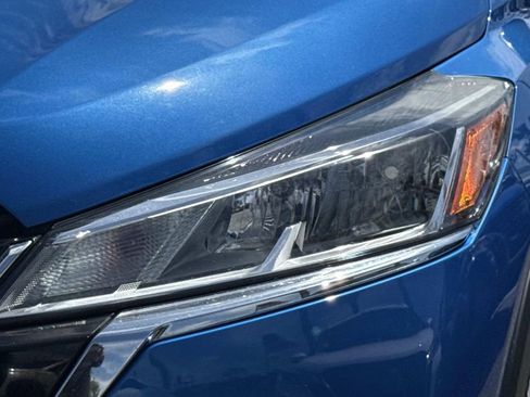 Used 2022 Nissan Kicks SV FWD image 10