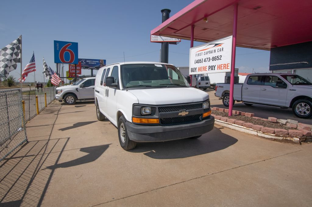 Used 2014 Chevrolet Express 2500 RWD image 2