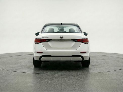 Used 2025 Nissan Sentra SV image 7