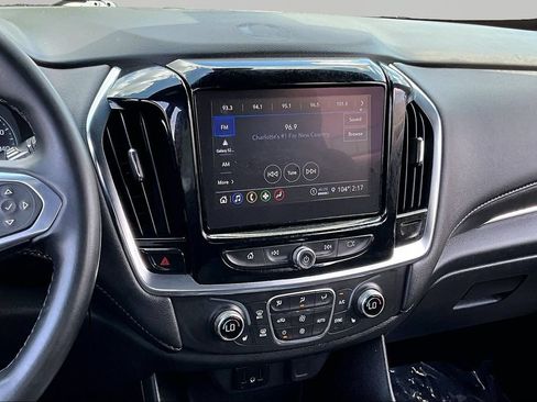 Used 2023 Chevrolet Traverse LT AWD/4WD image 11
