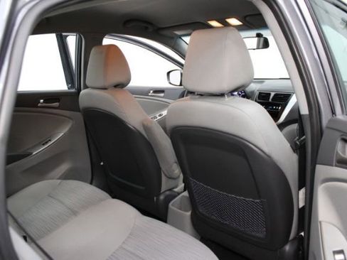 Used 2016 Hyundai Accent SE image 19