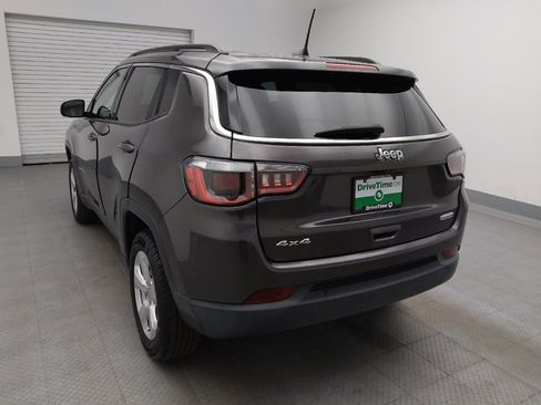 Used 2020 Jeep Compass Latitude w/ Cold Weather Group AWD/4WD image 5