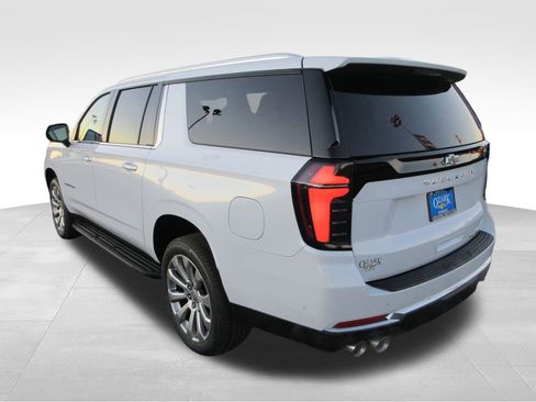 New 2026 Chevrolet Suburban Premier w/ Sun And Tow Package image 4