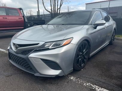 Used 2018 Toyota Camry SE w/ Moonroof Package