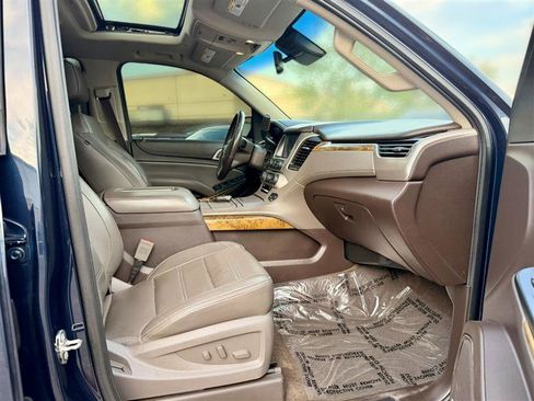 Used 2017 GMC Yukon XL Denali w/ Open Road Package AWD/4WD image 13