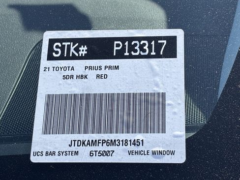 Used 2021 Toyota Prius Prime Limited FWD image 30