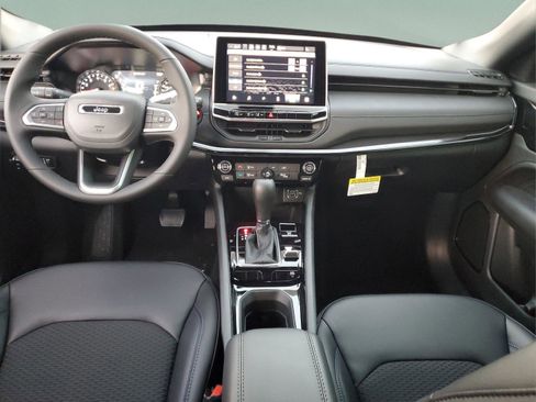 New 2026 Jeep Compass Latitude AWD/4WD image 9