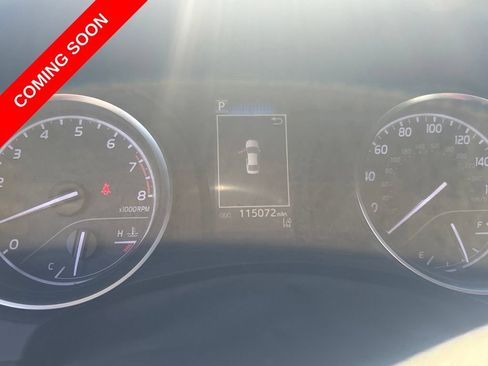 Used 2018 Toyota Camry SE FWD image 17