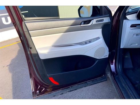 Used 2024 Hyundai Palisade SEL w/ Premium Package image 25