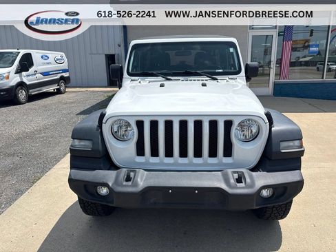 Used 2018 Jeep Wrangler Unlimited Sport S AWD/4WD image 2
