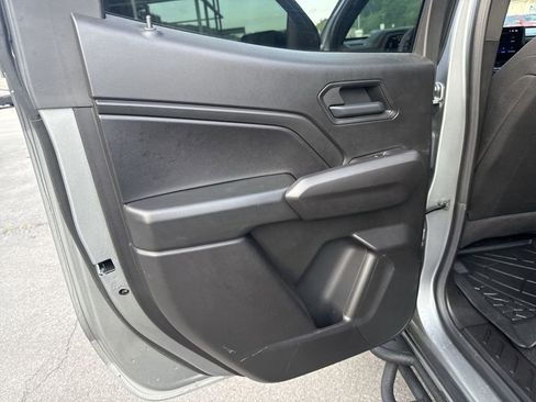 Used 2025 Chevrolet Colorado Trail Boss AWD/4WD image 23