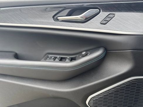 Used 2024 Jeep Grand Cherokee Trailhawk image 28