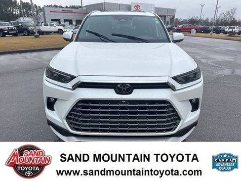 Used 2024 Toyota Grand Highlander MAX Platinum image 8