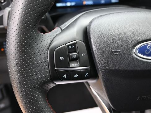 Used 2025 Ford Escape ST-Line image 11