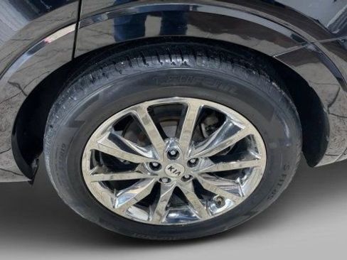 Used 2017 Kia Sorento SX FWD image 6
