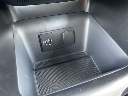 New 2026 Ford Explorer Active image 13