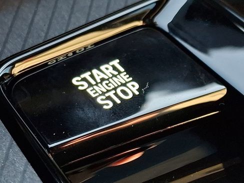 New 2026 BMW X3 xDrive30 w/ Premium Package image 16