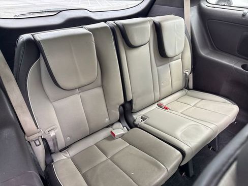 Used 2017 Kia Sedona SX Limited FWD image 17