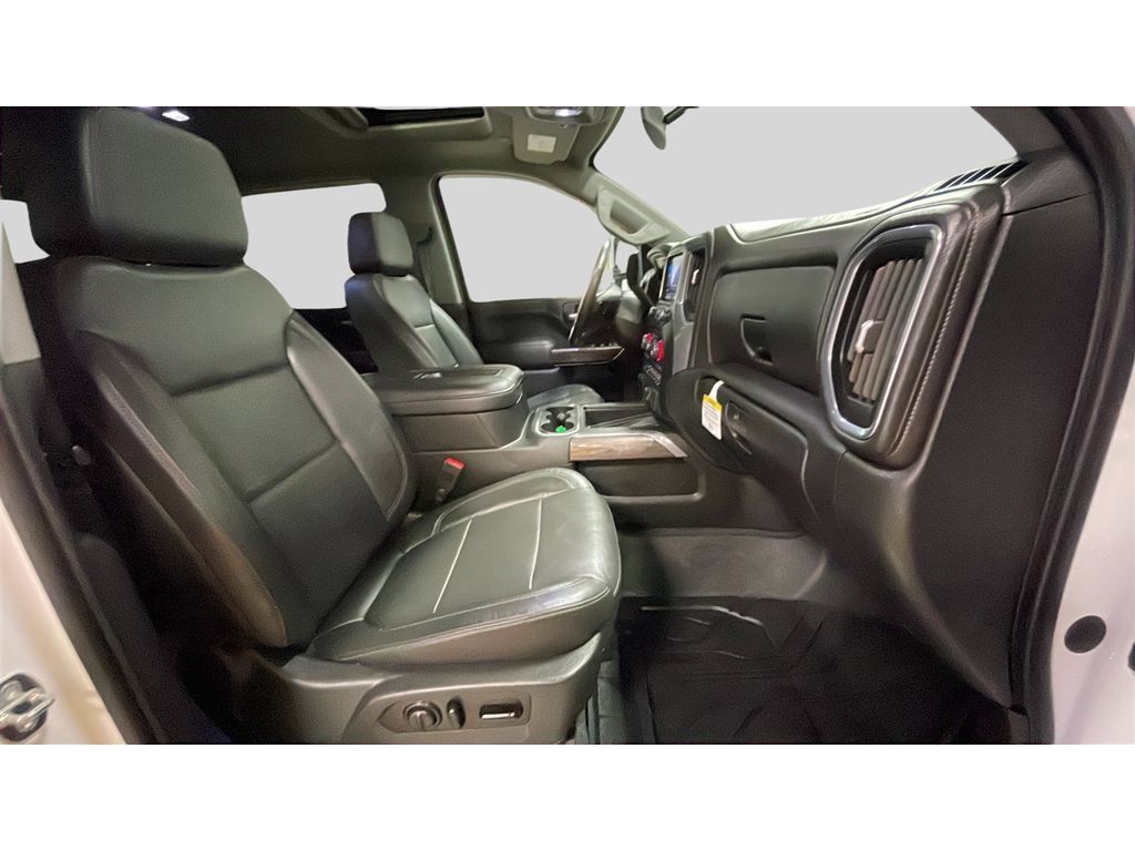 Used 2020 Chevrolet Silverado 2500 LTZ w/ LTZ Convenience Package AWD/4WD image 17