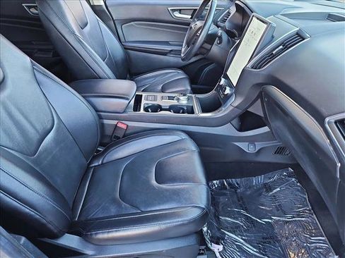 Used 2022 Ford Edge Titanium image 20