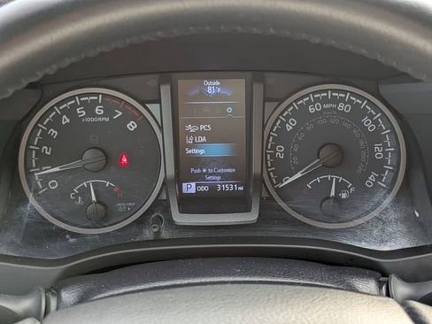 Used 2021 Toyota Tacoma TRD Sport w/ Technology Package RWD image 25