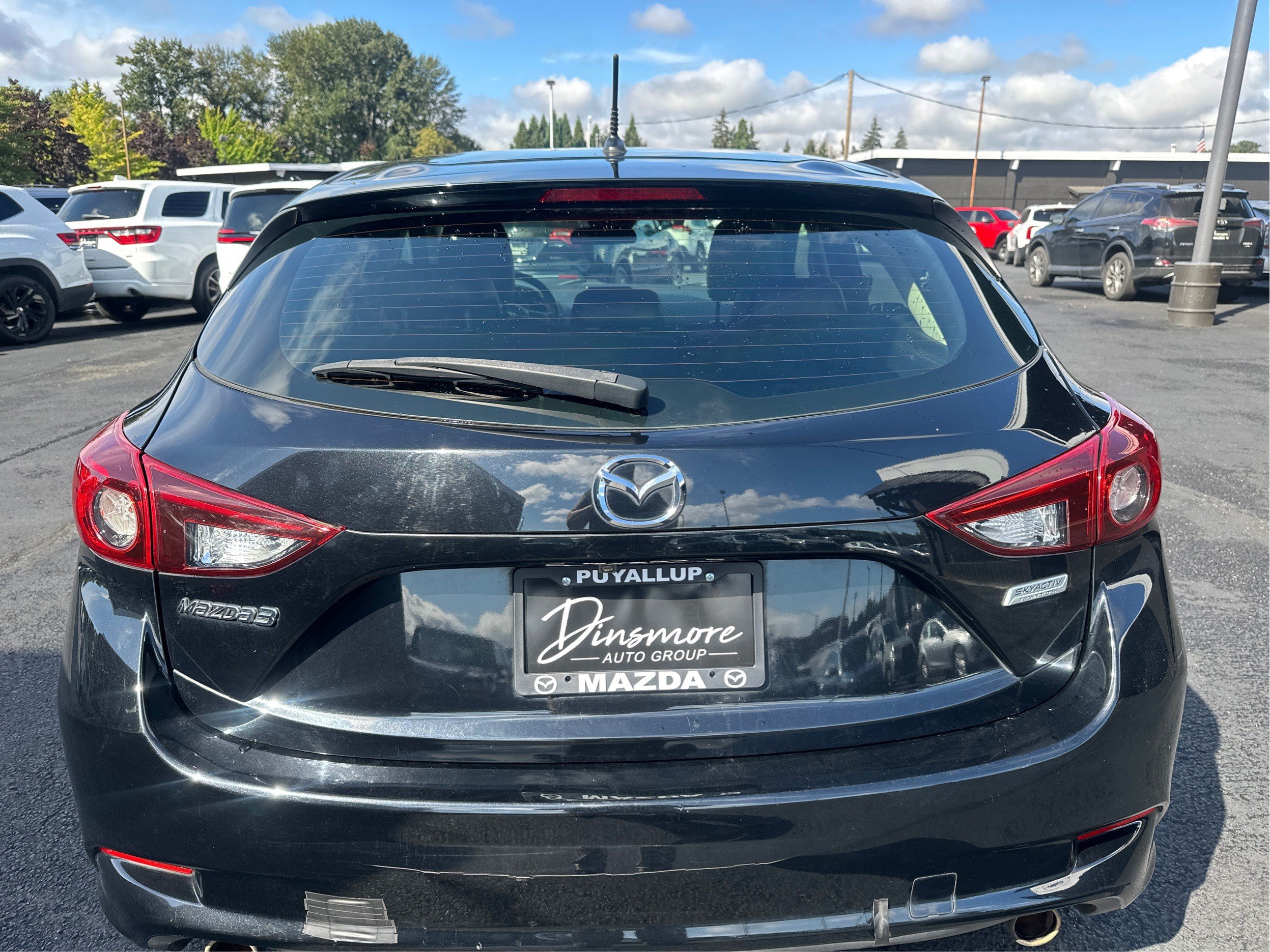 Used 2018 MAZDA MAZDA3 Touring FWD image 25