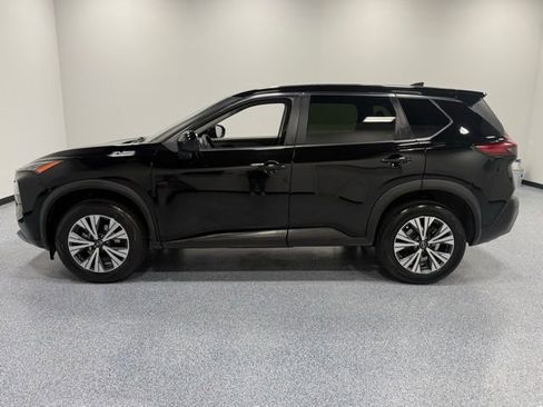 Used 2023 Nissan Rogue SV AWD/4WD image 8