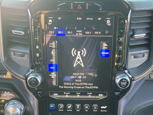 Used 2021 RAM 1500 Limited w/ Body Color Bumper Group image 17