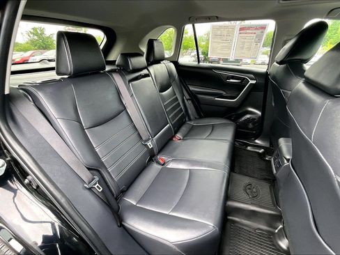 Used 2025 Toyota RAV4 XLE Premium w/ Weather Package AWD/4WD image 26
