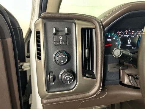 Used 2017 GMC Sierra 1500 Denali w/ Denali Ultimate Package AWD/4WD image 19