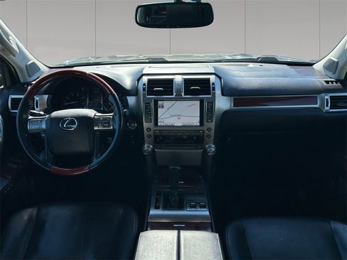 Used 2012 Lexus GX 460 w/ Comfort Plus Pkg image 12