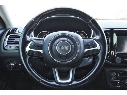 Used 2020 Jeep Compass Latitude image 15