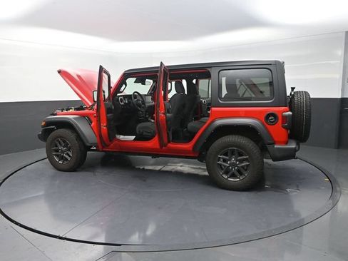 Used 2024 Jeep Wrangler Unlimited Sport AWD/4WD image 34