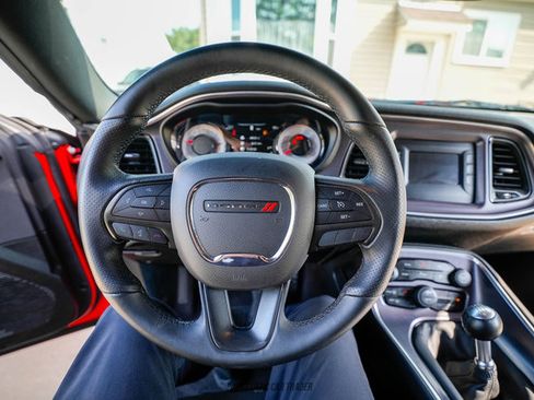 Used 2017 Dodge Challenger R/T w/ Quick Order Package 22P T/A RWD image 20