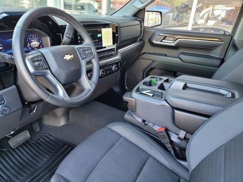 Used 2025 Chevrolet Silverado 1500 LT AWD/4WD image 11