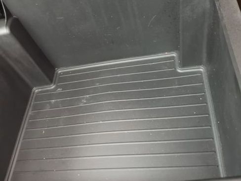 Used 2021 Chevrolet Suburban High Country image 30