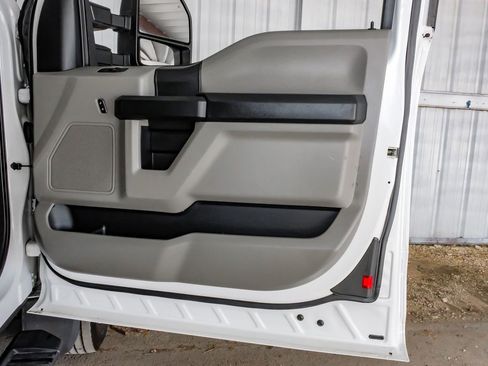 Used 2019 Ford F550 4x4 SuperCab Super Duty image 47