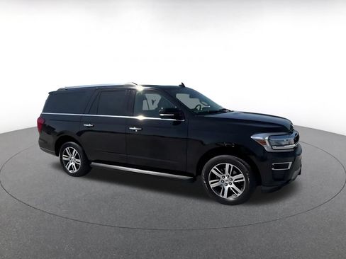 Used 2024 Ford Expedition Max Limited RWD image 2