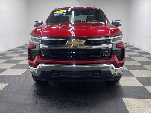 Used 2023 Chevrolet Silverado 1500 LT AWD/4WD image 6