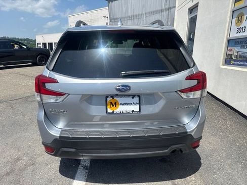 Used 2021 Subaru Forester Premium AWD/4WD image 4
