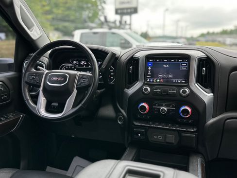 Used 2022 GMC Sierra 2500 SLT w/ SLT Convenience Package AWD/4WD image 19