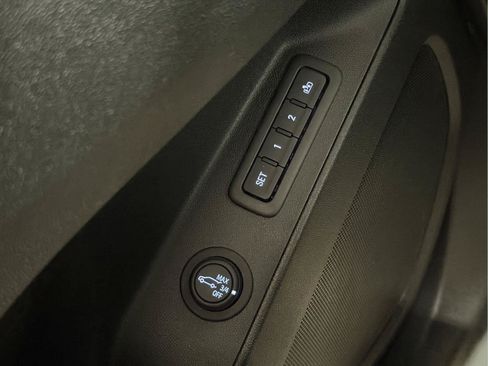 Used 2024 Chevrolet Equinox Premier AWD/4WD image 34