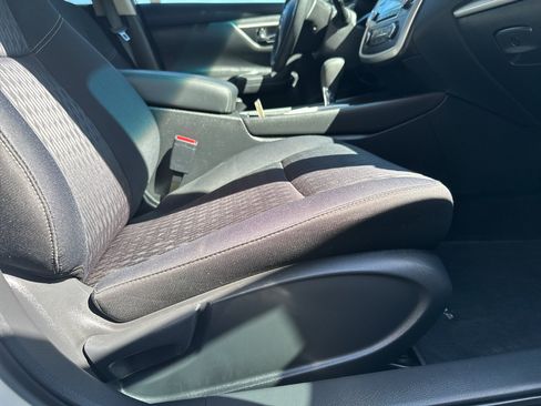 Used 2018 Nissan Altima 2.5 S w/ S Convenience Package FWD image 33