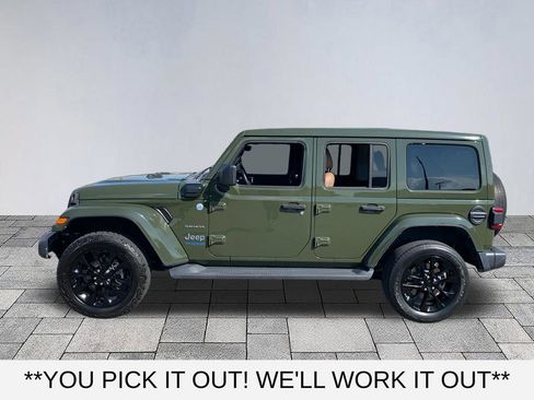 Used 2021 Jeep Wrangler Unlimited Sahara w/ Cold Weather Group AWD/4WD image 4