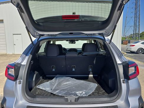 Used 2025 Subaru Crosstrek 2.0i Premium AWD/4WD image 11