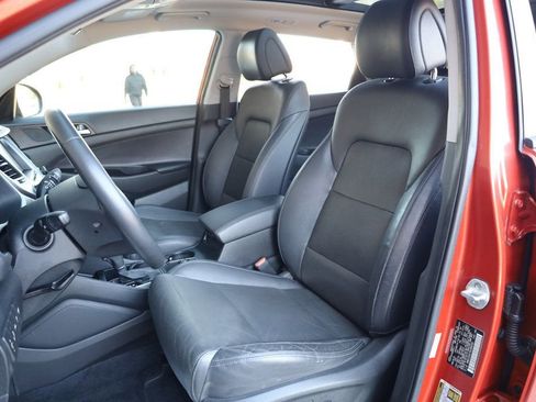 Used 2016 Hyundai Tucson Limited w/ Option Group 03 image 16